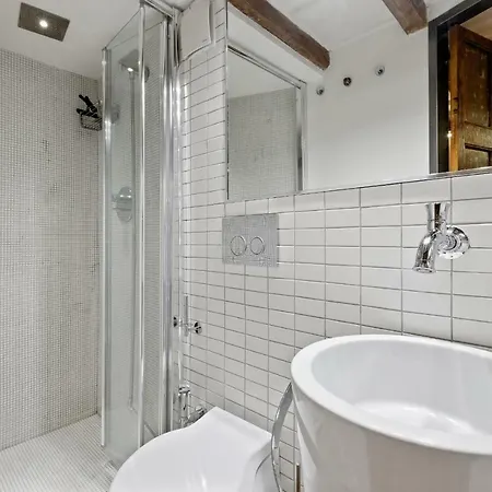 Apartamento Enchanting Studio Flat - 7min Walk From Pantheon Roma